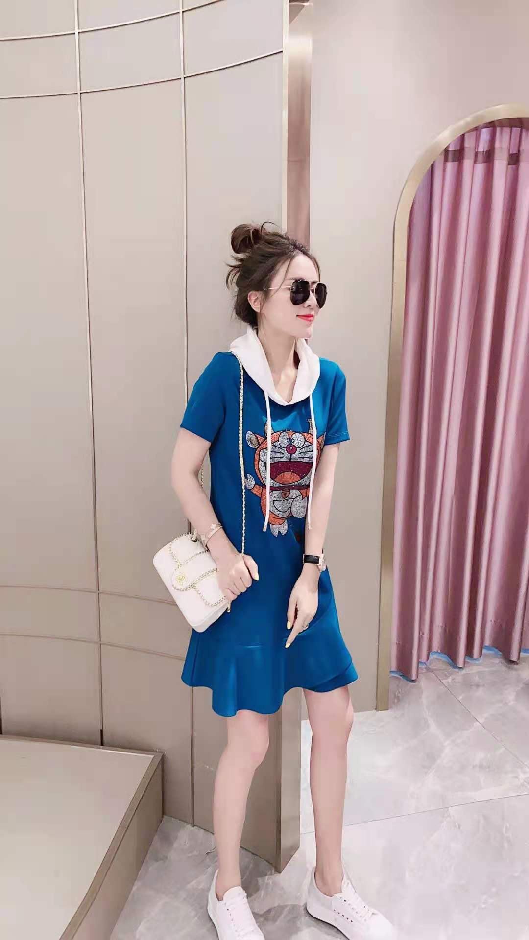 高仿大牌女装微商(大牌高仿女装哪有进货)