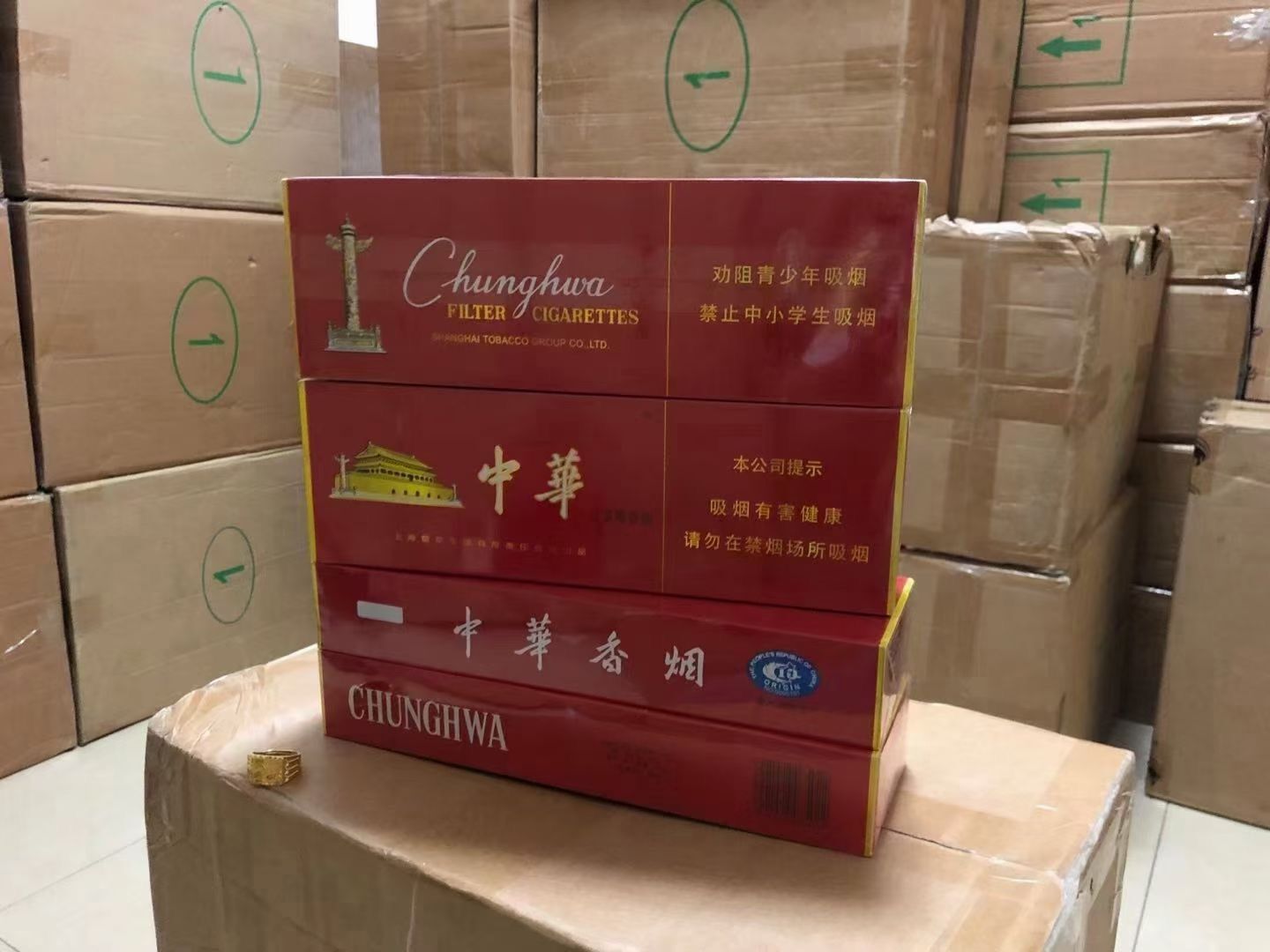 细金鸡中华香烟越南，越南烟批发联系方式，香烟代理商一手货源