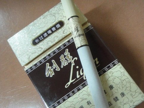 探索香烟包装盒的购买渠道与优质货源获取指南 - 1 - 635香烟网
