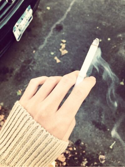 烟雾中的沉思直销批发 - 3 - 635香烟网