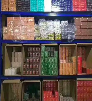 万宝路硬白金多少钱__万宝路白金中免新版