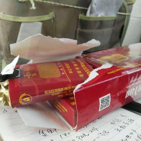 婚礼香烟选择指南，传统与现代的完美结合 - 4 - www.680860.com微商资讯网