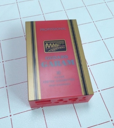 烫金外烟盒，提升品牌价值与市场竞争力的利器 - 3 - www.680860.com微商资讯网