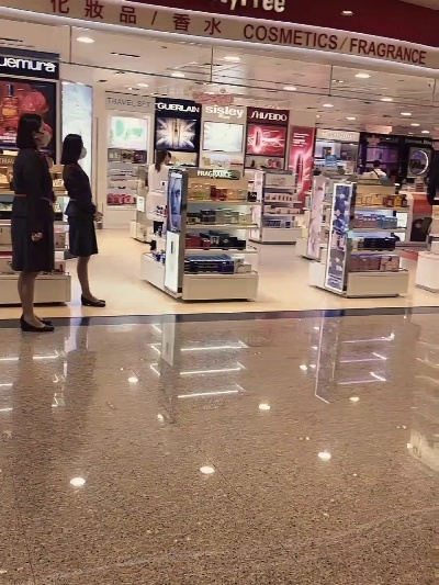 探索台湾机场免税店，香烟价格与购物体验全攻略 - 2 - www.680860.com微商资讯网