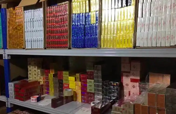 _中华硬盒免税专卖_免税专卖硬盒中华多少钱一包