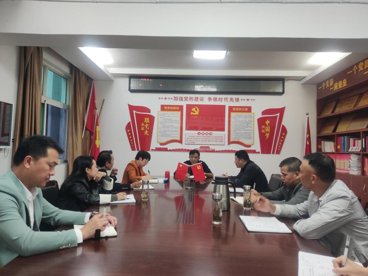 破天荒！正品香烟独家一手货源“羞羞答答”